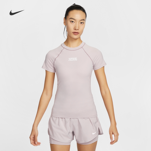 Nike耐克女子修身速干圆领短袖