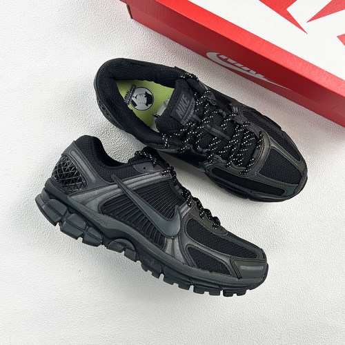 Nike耐克男子迈柔缓震运动鞋