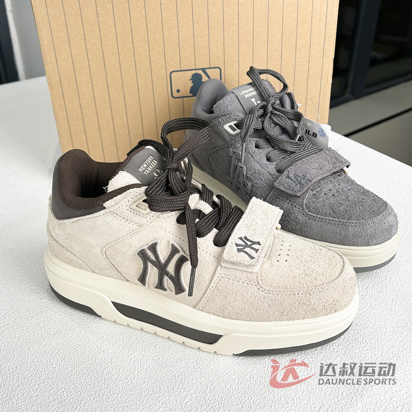 MLB男女NY翻毛皮厚底增高学长鞋