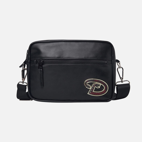 纽亦华男女蛇年新春斜挎包单肩包