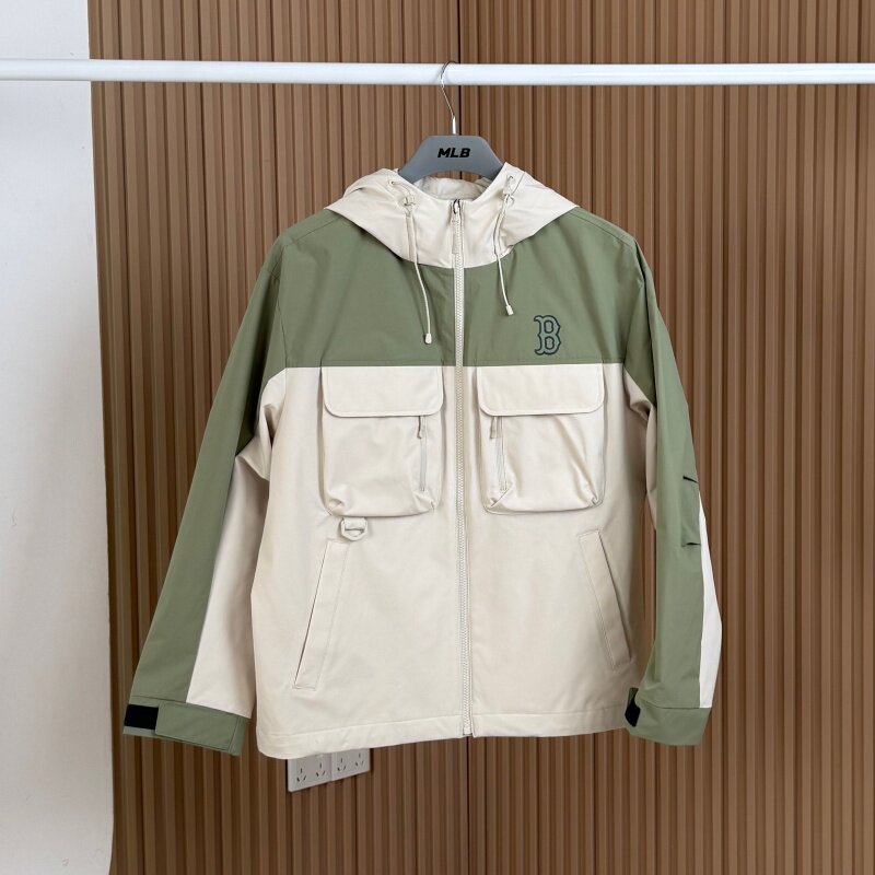 26新款MLB情侣冲锋衣外套男女NY拼接三防运动休闲夹克3AWJB0261