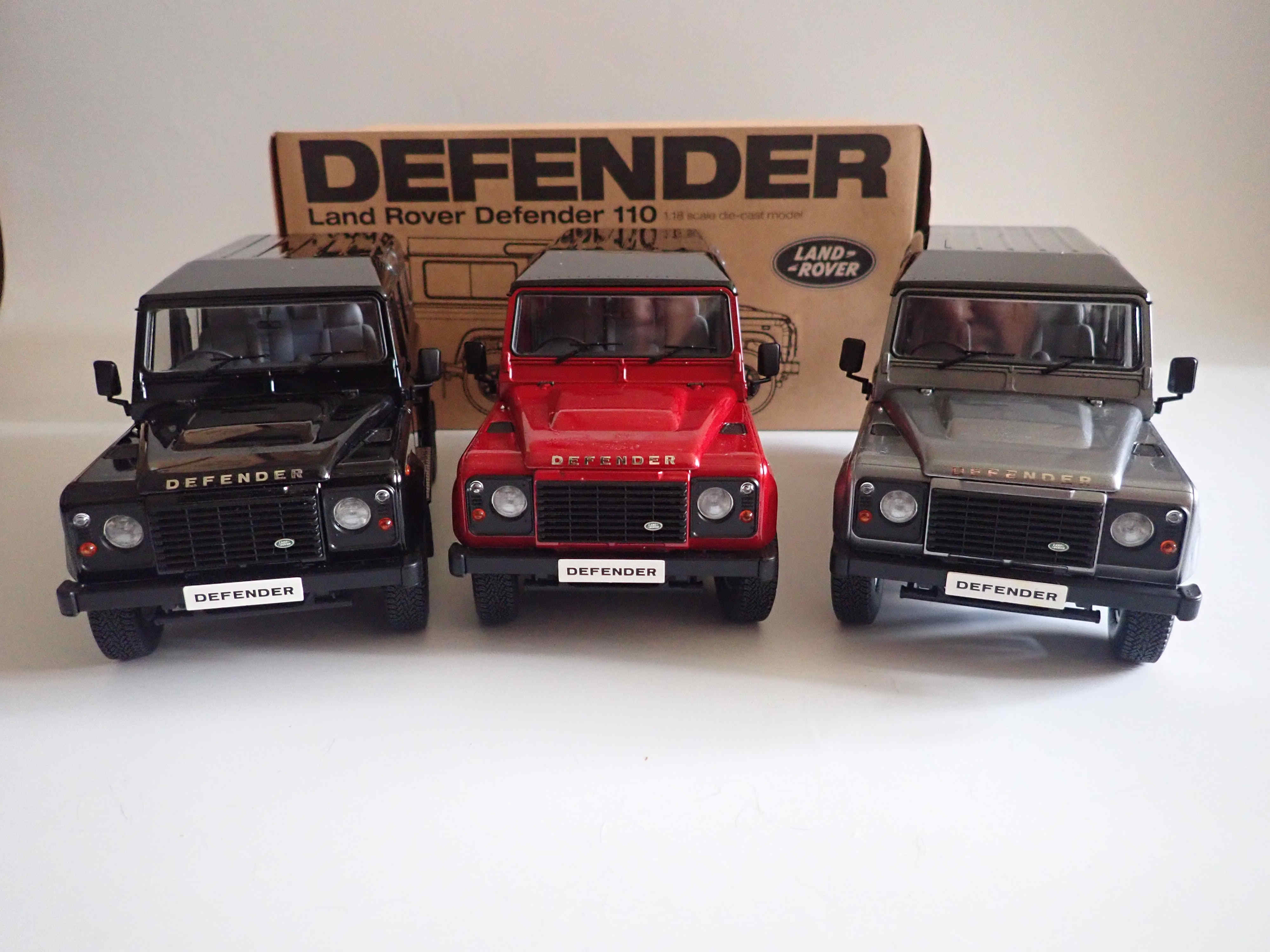 世纪龙合金118路虎卫士限量模型