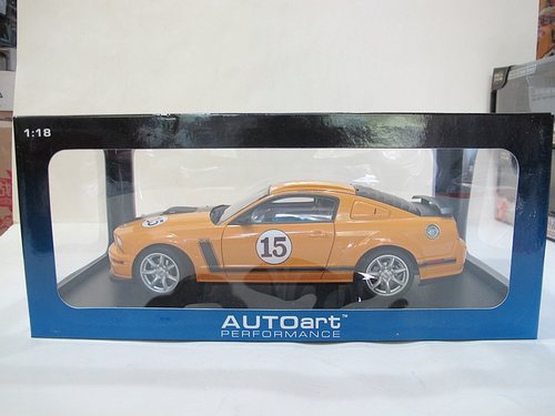 野马奥拓合金1：18汽车模型