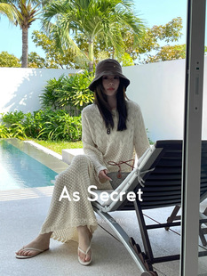 欧洲站2026春夏新款 小众温柔风镂空钩花花边针织上衣半裙 设计师款