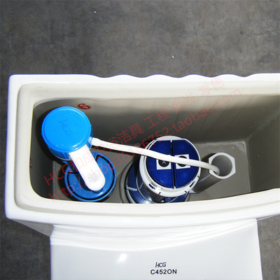 马桶水箱按钮进水阀排水阀和成