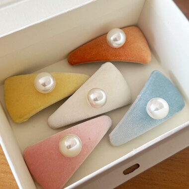 韩国进口丝绒三角珍珠弹簧夹粉色甜美少女心刘海碎发夹侧边夹发饰