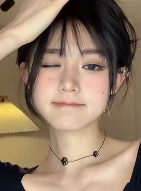 设计感小众网红镂空花朵项链