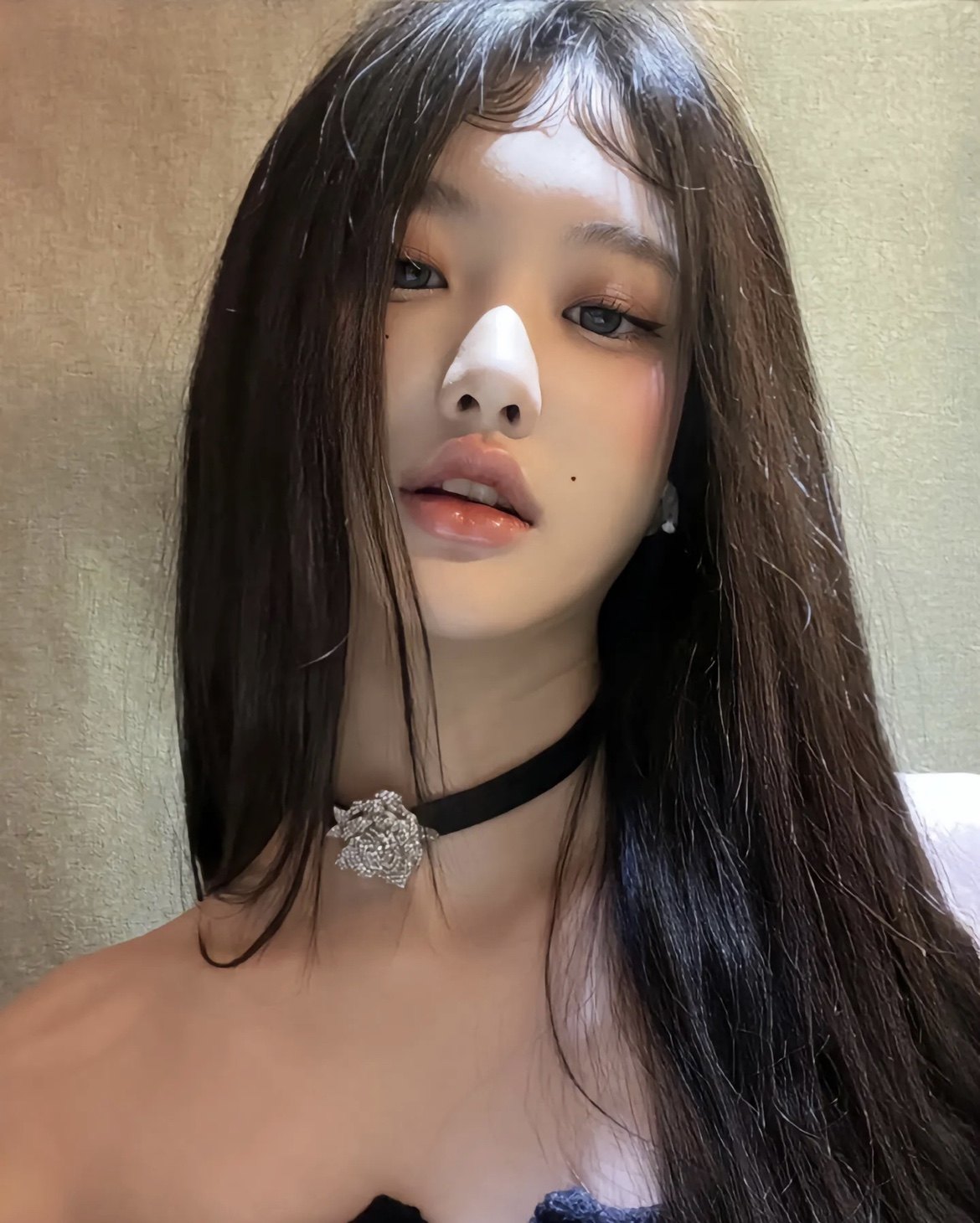 甜酷手工皮革镶钻花朵项链皮带扣颈链冷淡风复古气质项饰女锁骨链