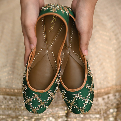 春辰I绿色细腻钉珠印度手工鞋