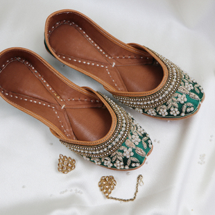 大美绿色丝绒底重工细腻钉珠印度鞋 绿如意