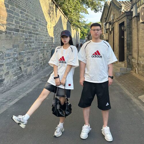 Adidas阿迪达斯男女宽松运动T恤