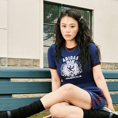 Adidas阿迪达斯三叶草女装GRFX TEE短袖T恤休闲短款上衣JW6033