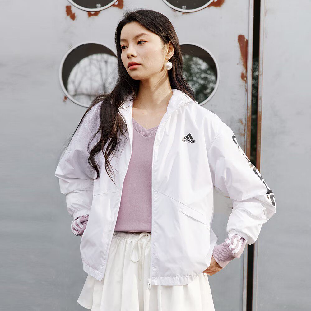 Adidas阿迪达斯女款宽松防风衣春季款连帽外套梭织上衣夹克GL0647