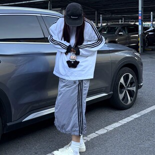 Adidas/阿迪达斯正品三叶草女士经典工装风运动半身裙JD2582