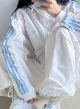 Adidas/阿迪达斯叶草女子休闲运动侧排扣宽松连帽夹克外套JI7474