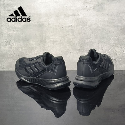 阿迪达斯男鞋户外登山徒步越野鞋
