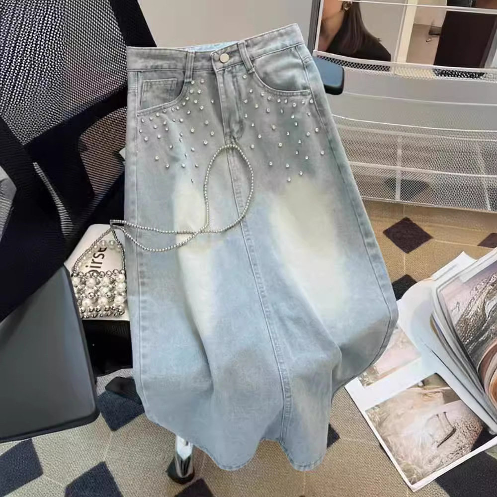 中长款牛仔半身裙女重工钉珠休闲梨型遮胯显瘦高腰包臀浅色a字裙