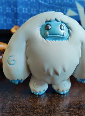 潮流设计sofubi白色珍珠雪怪手办模型公仔摆件景品玩具玩偶现货
