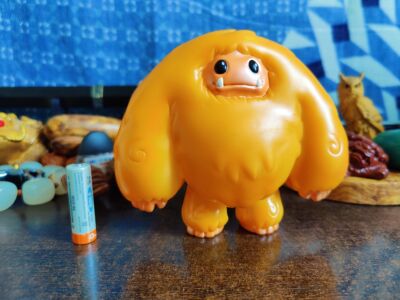 潮流设计sofubi橘色珍珠雪怪手办模型公仔摆件景品玩具玩偶现货