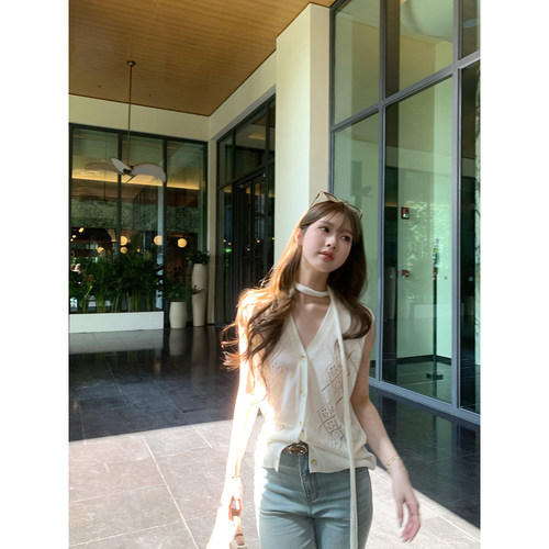 TMH莱赛尔亚麻镂空马甲背心女