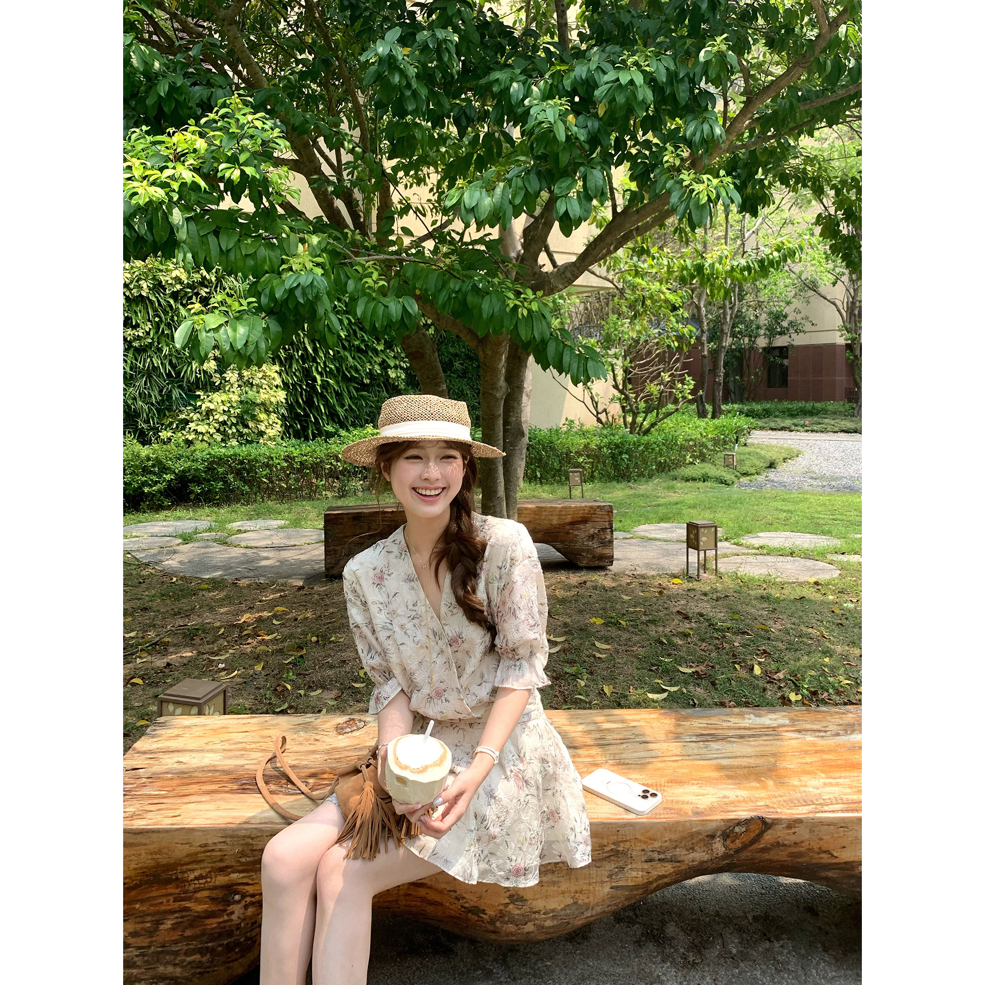 TMHSTUDIO定制面料莱赛尔刺绣钩花连衣裙子女设计感收腰A字中长裙