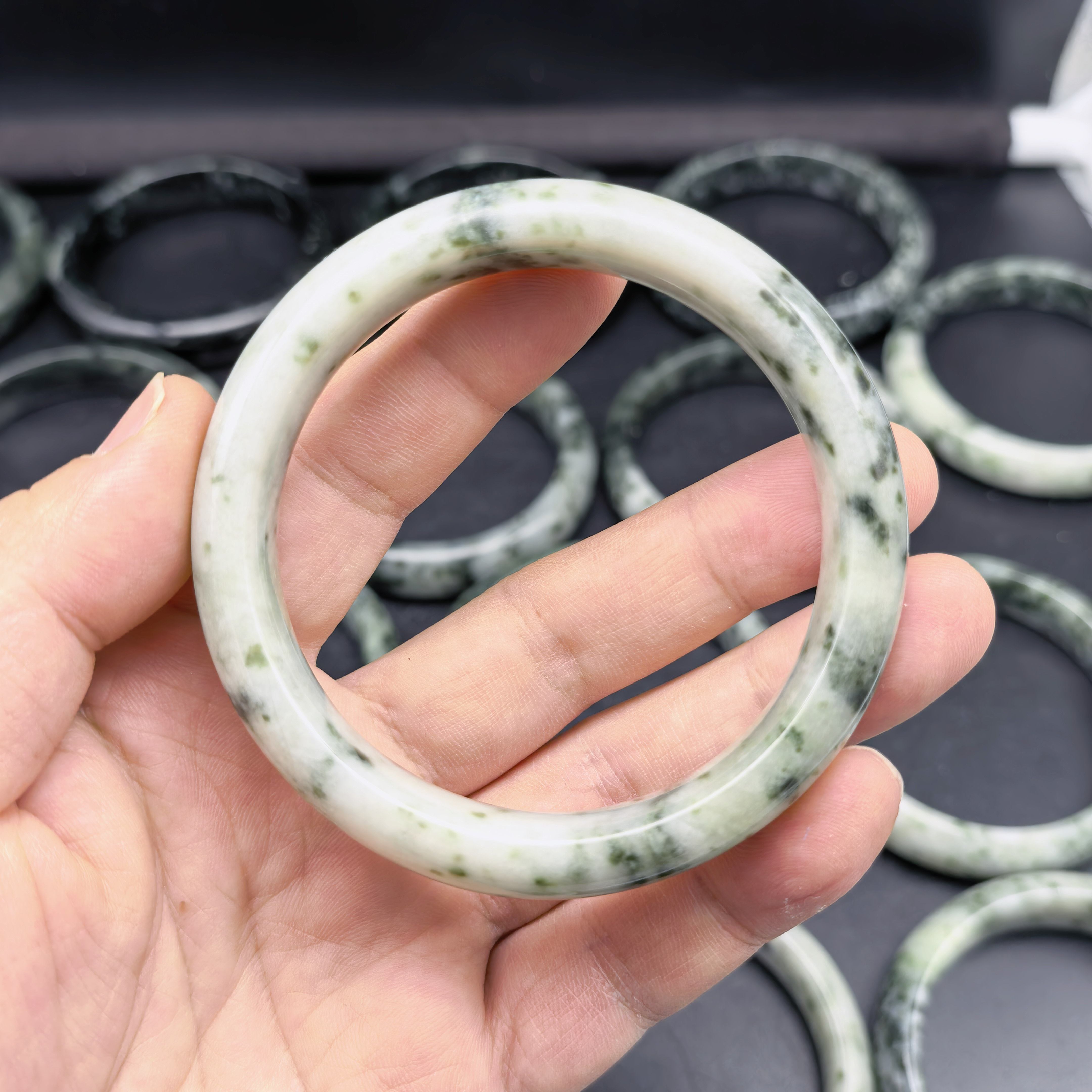 河南南阳天然玉石独山玉手镯独玉镯子扁条玉镯平安镯62MM