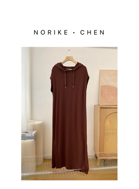 QB连帽抽绳沙滩裙侧开衩连衣裙NK47152