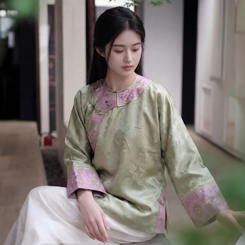 重工刺绣~绿色新中式女装真丝衬衫2026早春款国风圆领桑蚕丝上衣