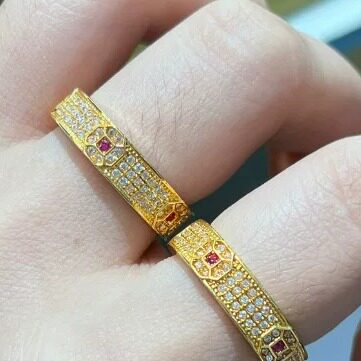 通体18K金戒指棱形红宝三排莫桑钻石戒彩金au750手饰女水贝黄金