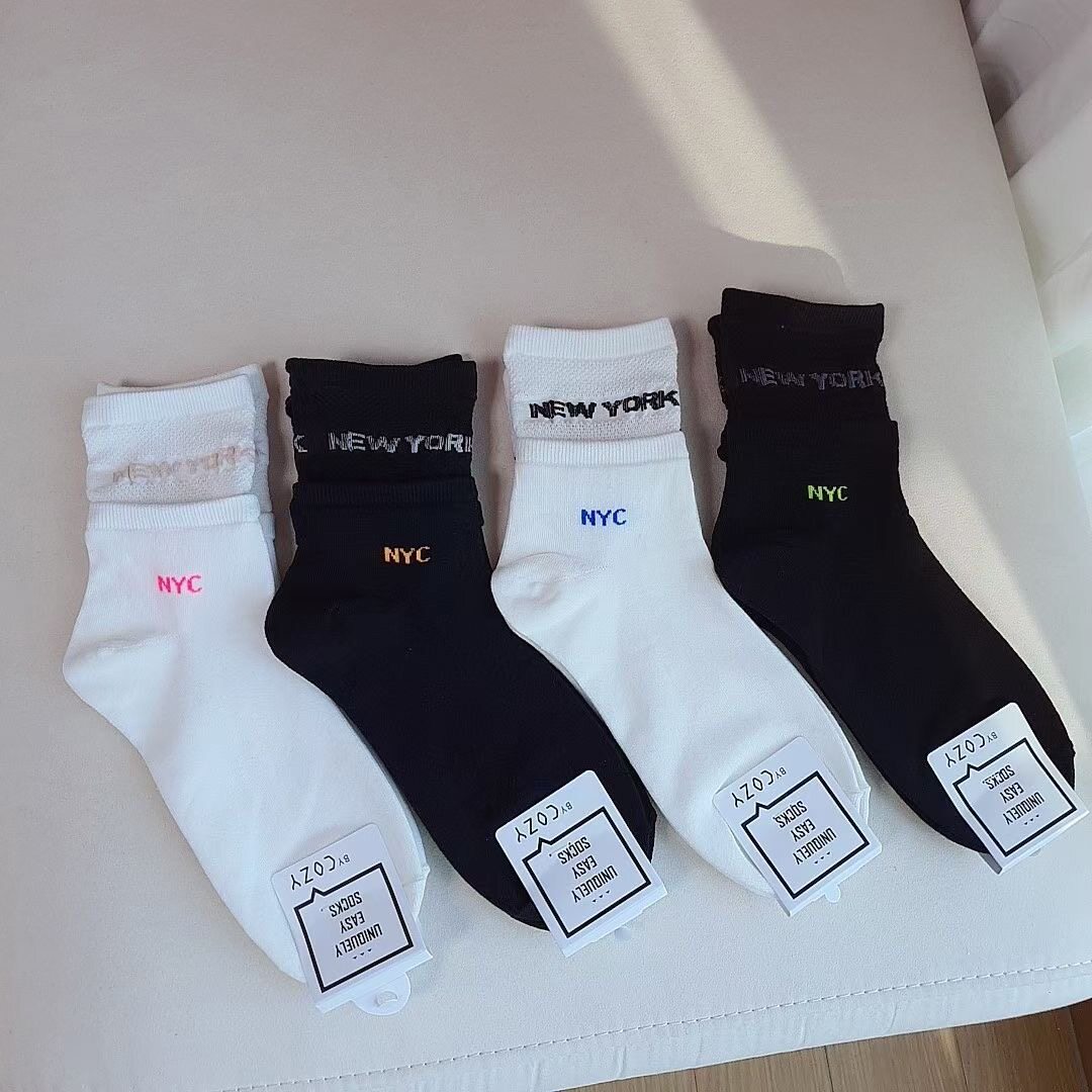 【满五双包邮】东大门袜子叠口字母黑白袜时尚女袜ins中筒袜双层