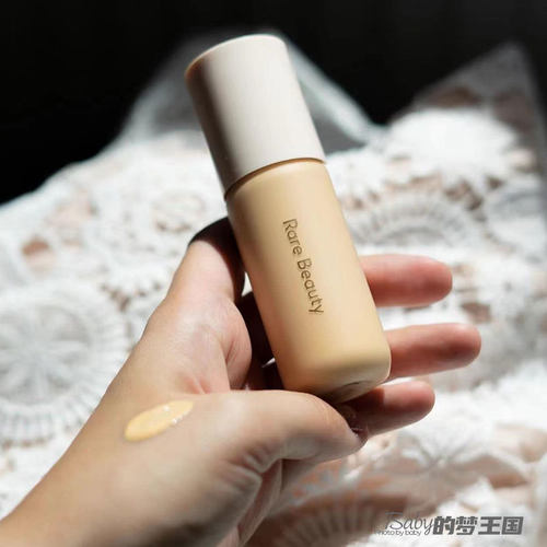美国 Rare beauty 赛琳娜 Selena 有色润色补水磨皮面霜30ml