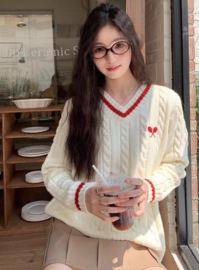 cozydays 白色麻花刺绣羊毛针织衫女秋冬新款宽松慵懒风套头毛衣