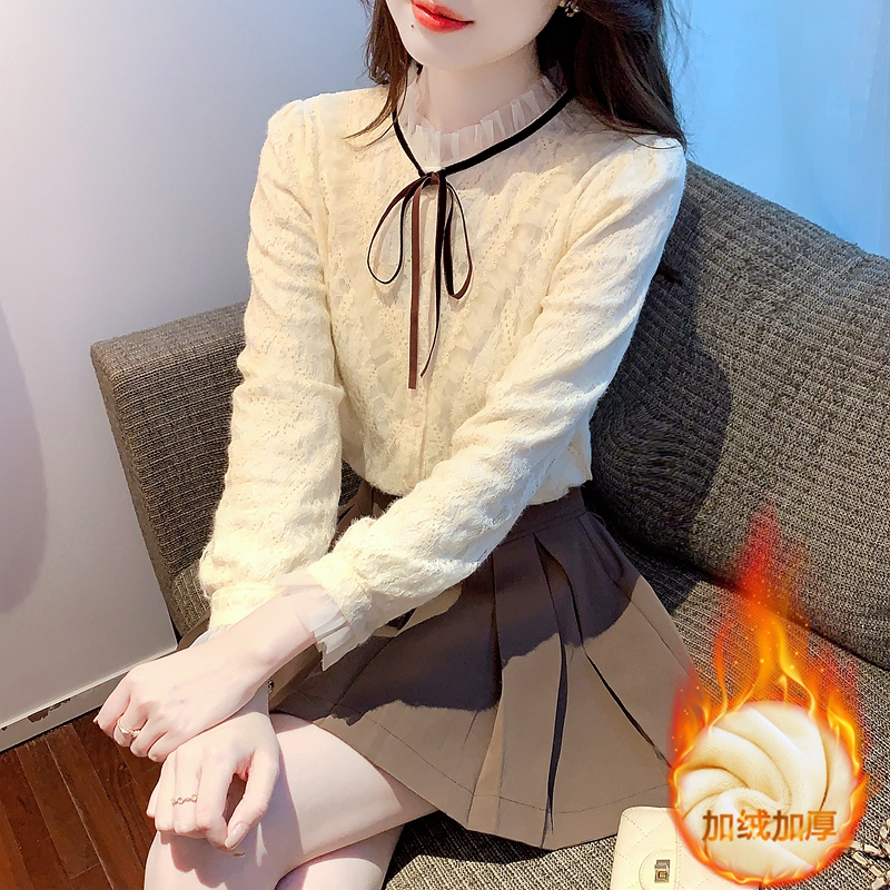 蝴蝶结衬衫女2025冬季时尚别致上衣甜美洋气加绒加厚蕾丝打底衫