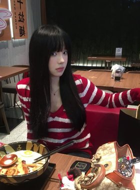 圣诞红色条纹V领长袖针织衫女秋冬季毛衣内搭慵懒修身打底衫上衣