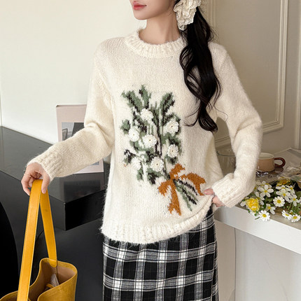 有货韩系设计感立体花朵圆领针织衫女秋冬高级感手工勾花毛衣女