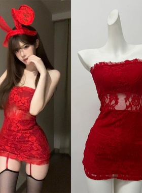 is cat：赤焰织梦 一字肩红色蕾丝抹胸连衣裙性感辣妹收腰包臀裙