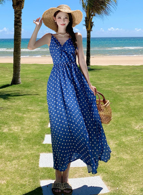 蓝色波点吊带连衣裙女夏季海边度假风V领显瘦长裙沙滩裙旅游穿搭