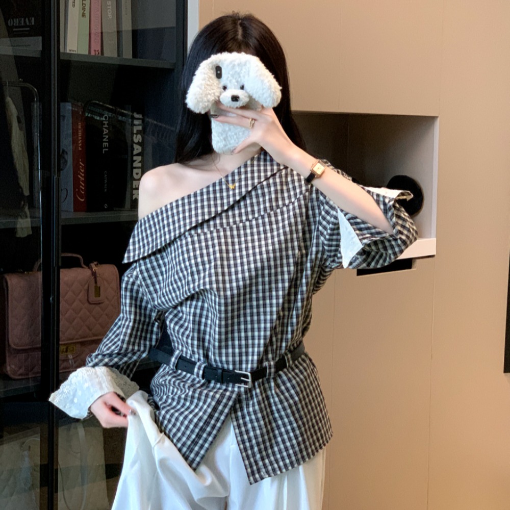 实拍设计感条纹露肩长袖衬衫女秋季新款洋气遮肉宽松斜肩上衣