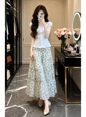 2026新款小个子甜美一整套连衣裙子女夏季白衬衫碎花蛋糕裙两件套