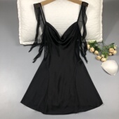 性感小众晚会礼服高级感缎面带胸垫睡裙心机镂空露背修身 吊带睡衣