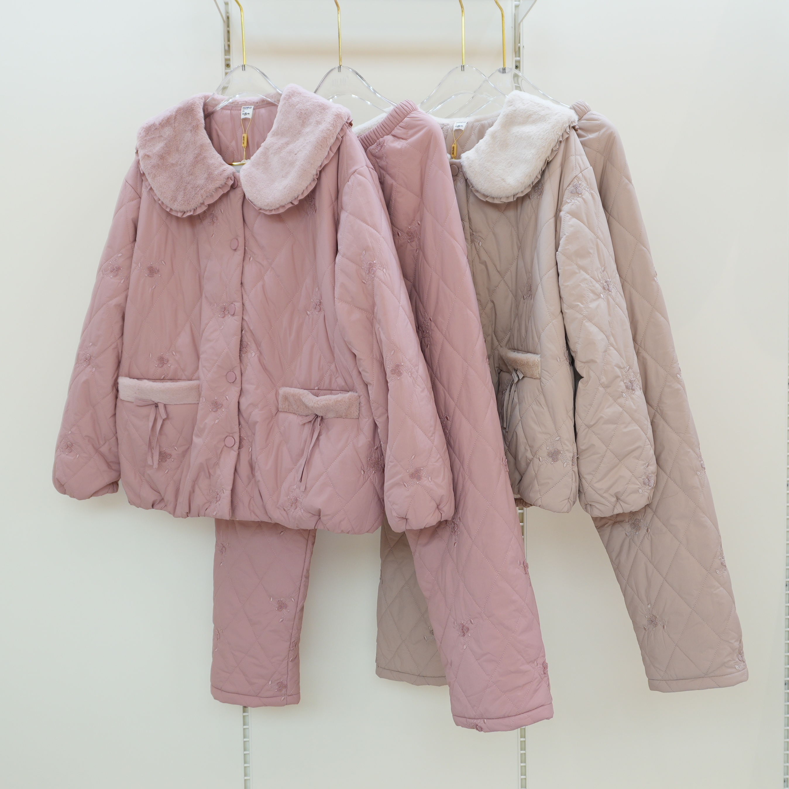 佰伦熊25J41228正品睡衣2025冬季新款风衣料厚夹棉女套装家居服