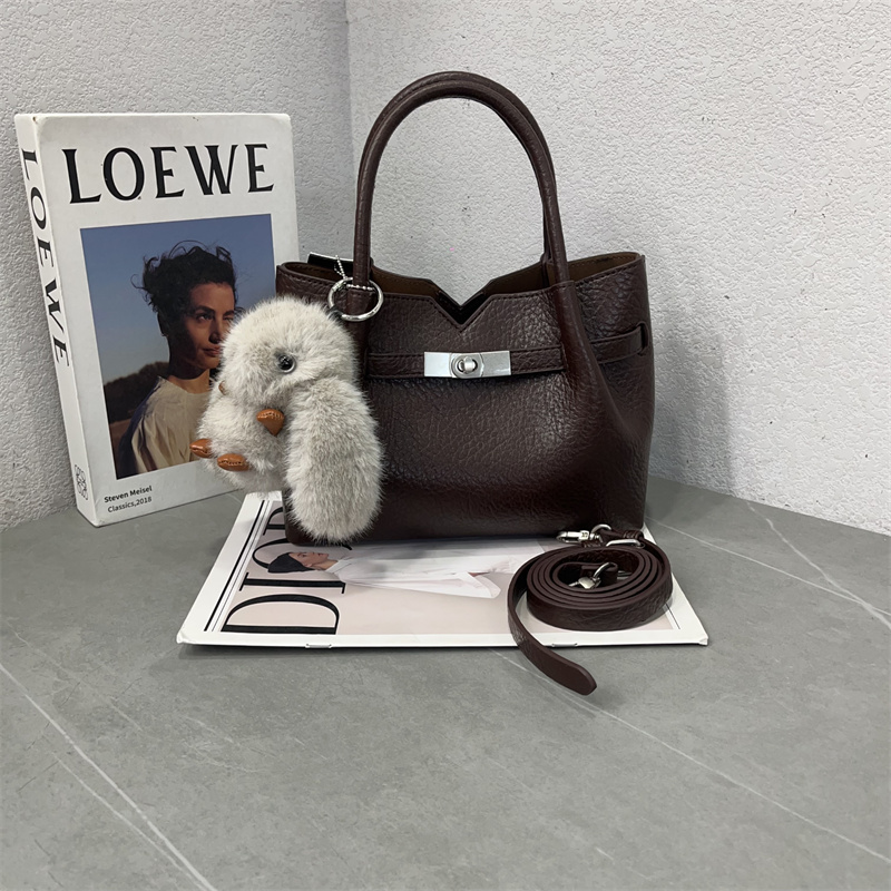 2025新款韩版时尚荔枝纹软皮水桶包纯色休闲手提包质感单肩斜跨包