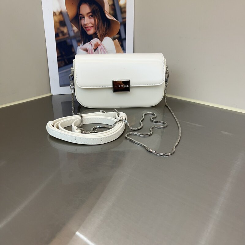 2026夏季糖果色迷你小方包简约锁扣手机包质感链子单肩包斜跨包女