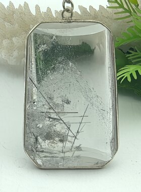 梅塔纳福天然白幽灵金字塔黑发晶梅花挂件银包边一物一图A54-108