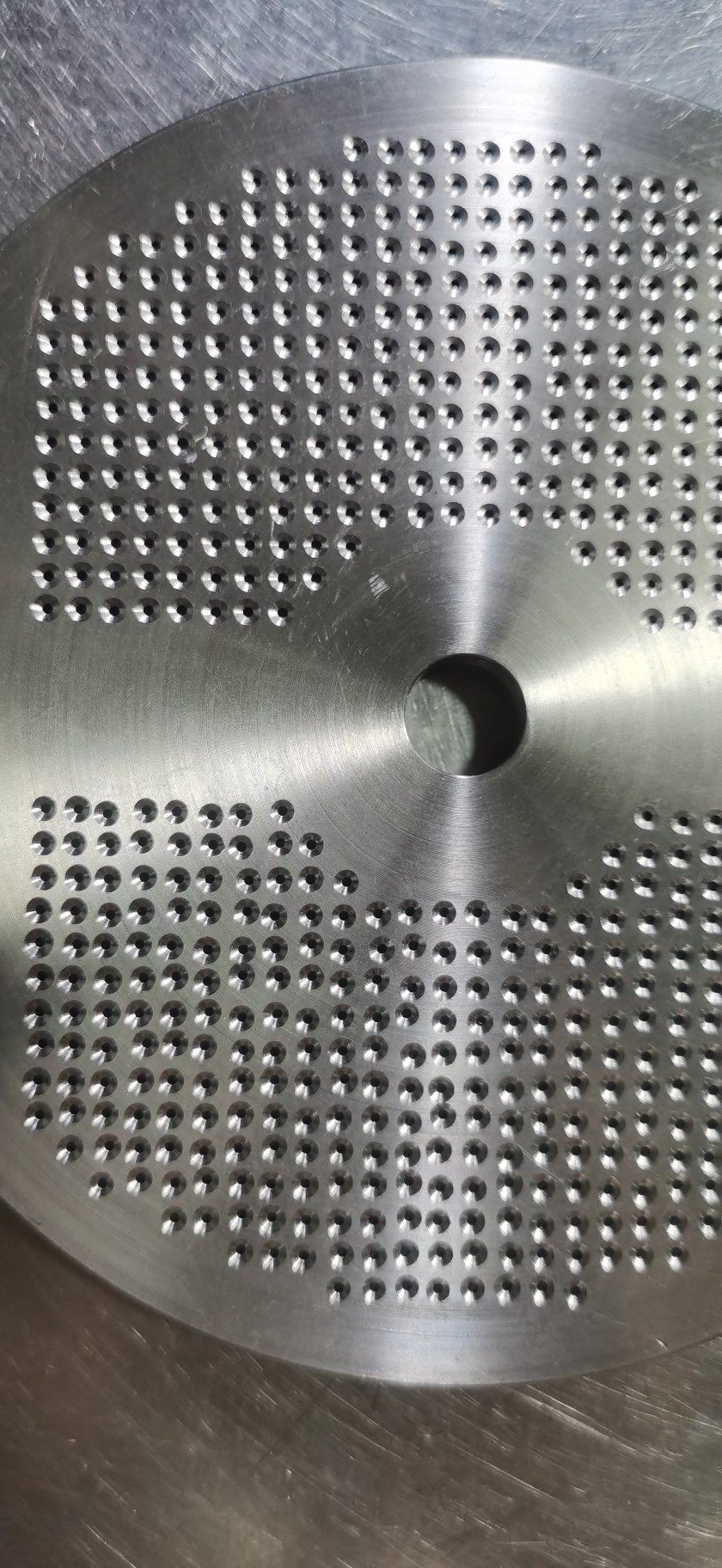 绞肉机面条机304不锈钢过滤板，小孔1.2以上可以定制