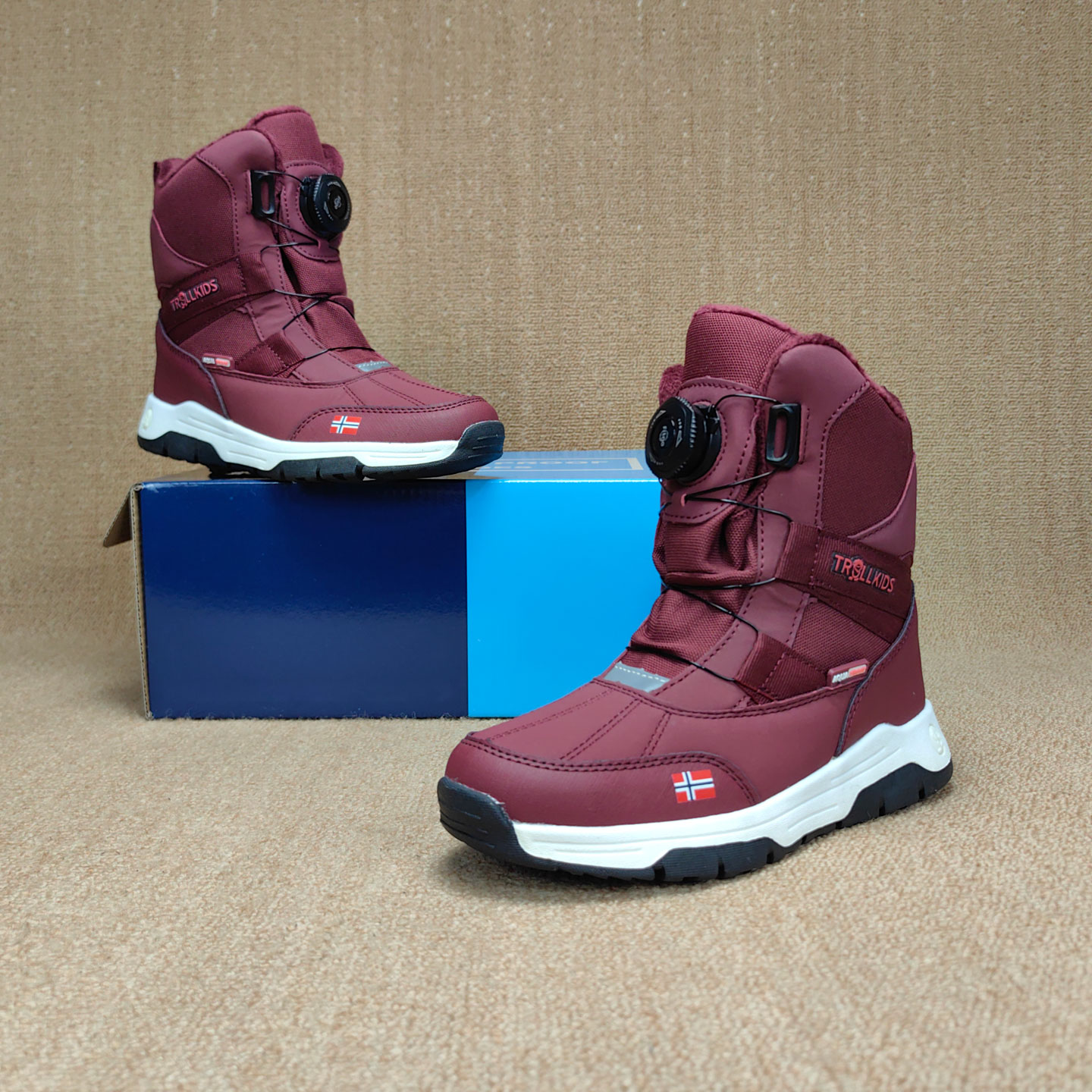 外贸男女高帮防水加绒旋扣雪地靴