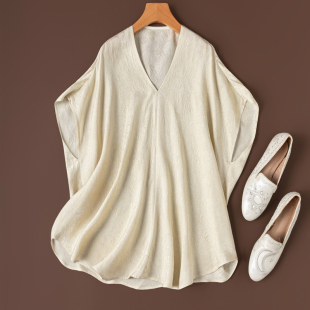 宽松大码 米色立体金丝提花真丝V领蝙蝠袖 飘逸T恤 奢美 闪闪发光