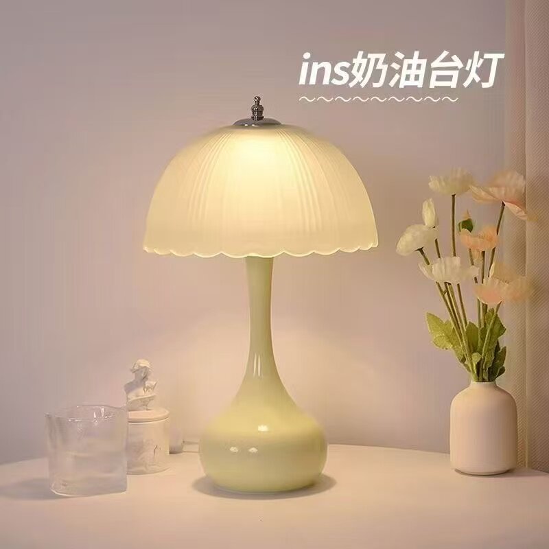 妃饰厅简约玻璃台灯装饰台灯图片