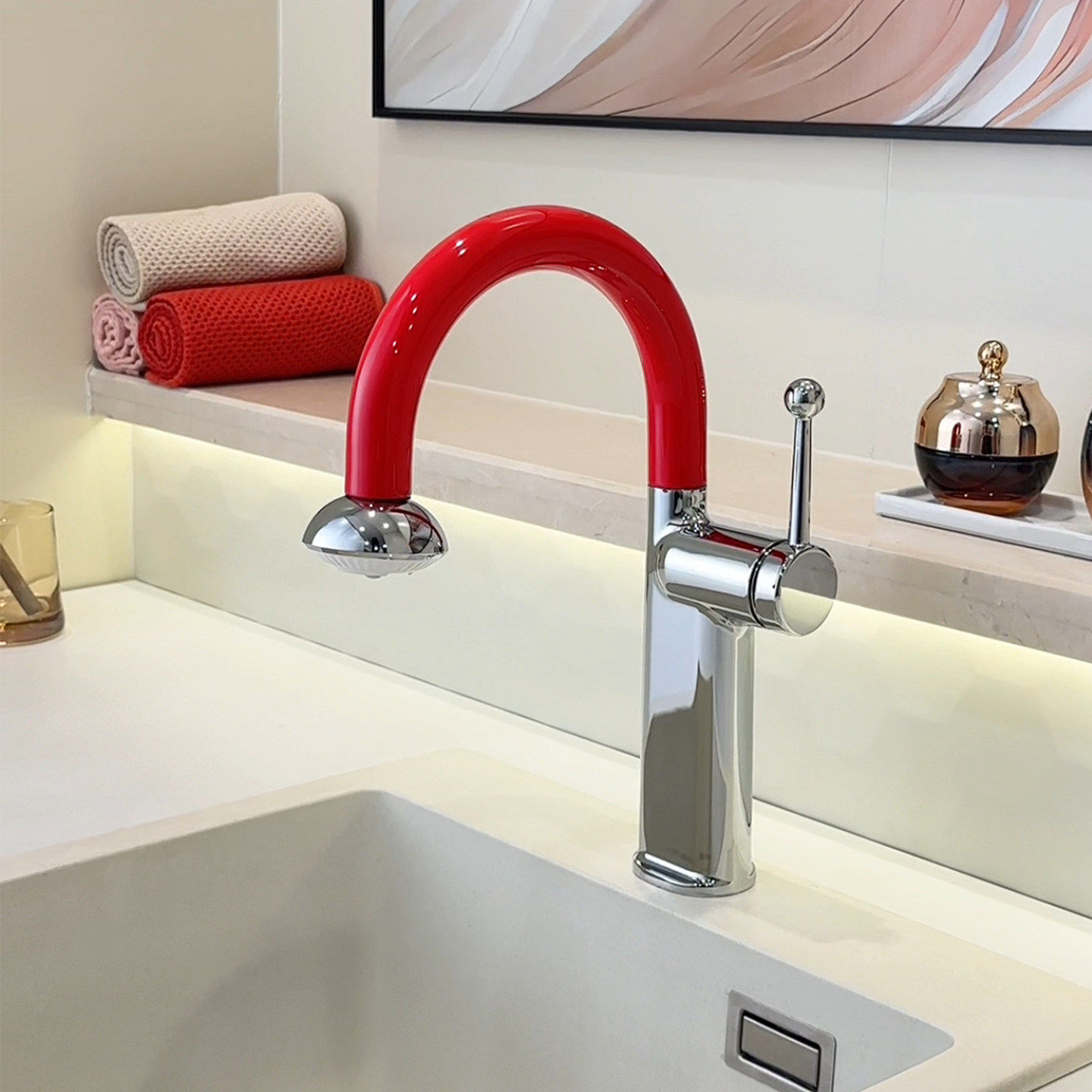 小叮当多巴胺抽拉式面盆冷热升降水龙头洗脸盆花洒可旋转红色奶白