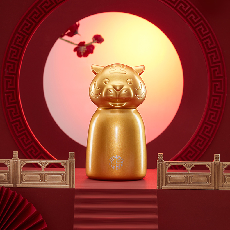 周大福联名款虎年创意保温杯本命年食品级可爱不锈钢杯卡通礼品杯怎么看?